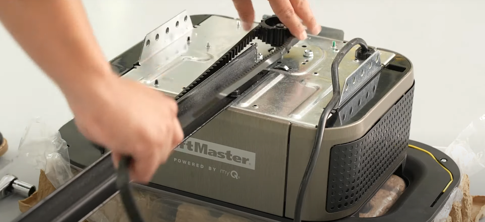 Garage Door Diener Service & Repair