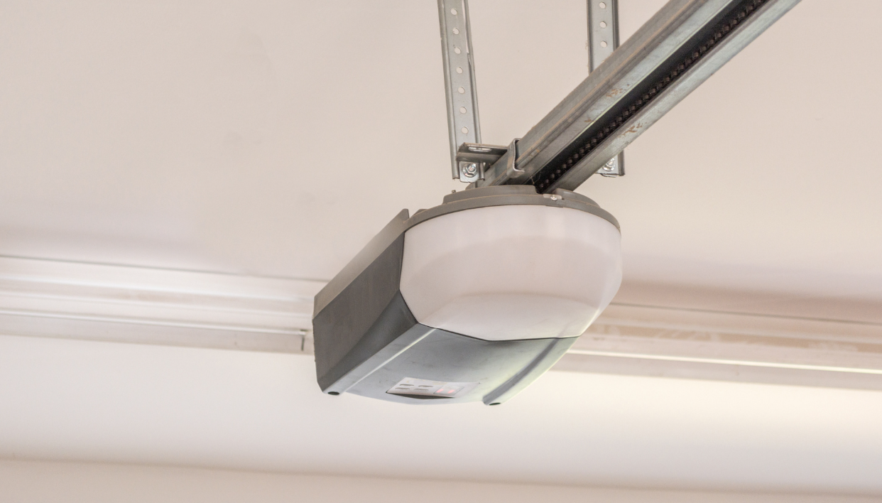 7 Benefits of Professional Garage Door Opener Installation